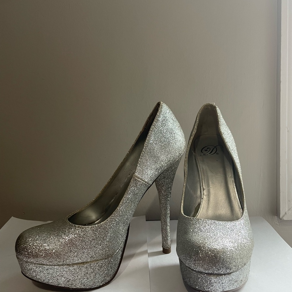 Silver glitter stilettos size 6.5